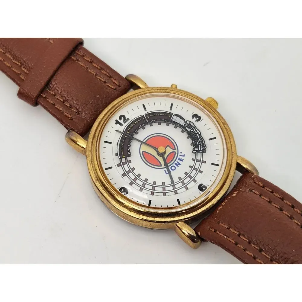 Vintage Lionel Collectible Train Watch w/Moving Train Dial Quartz w/Tin Case